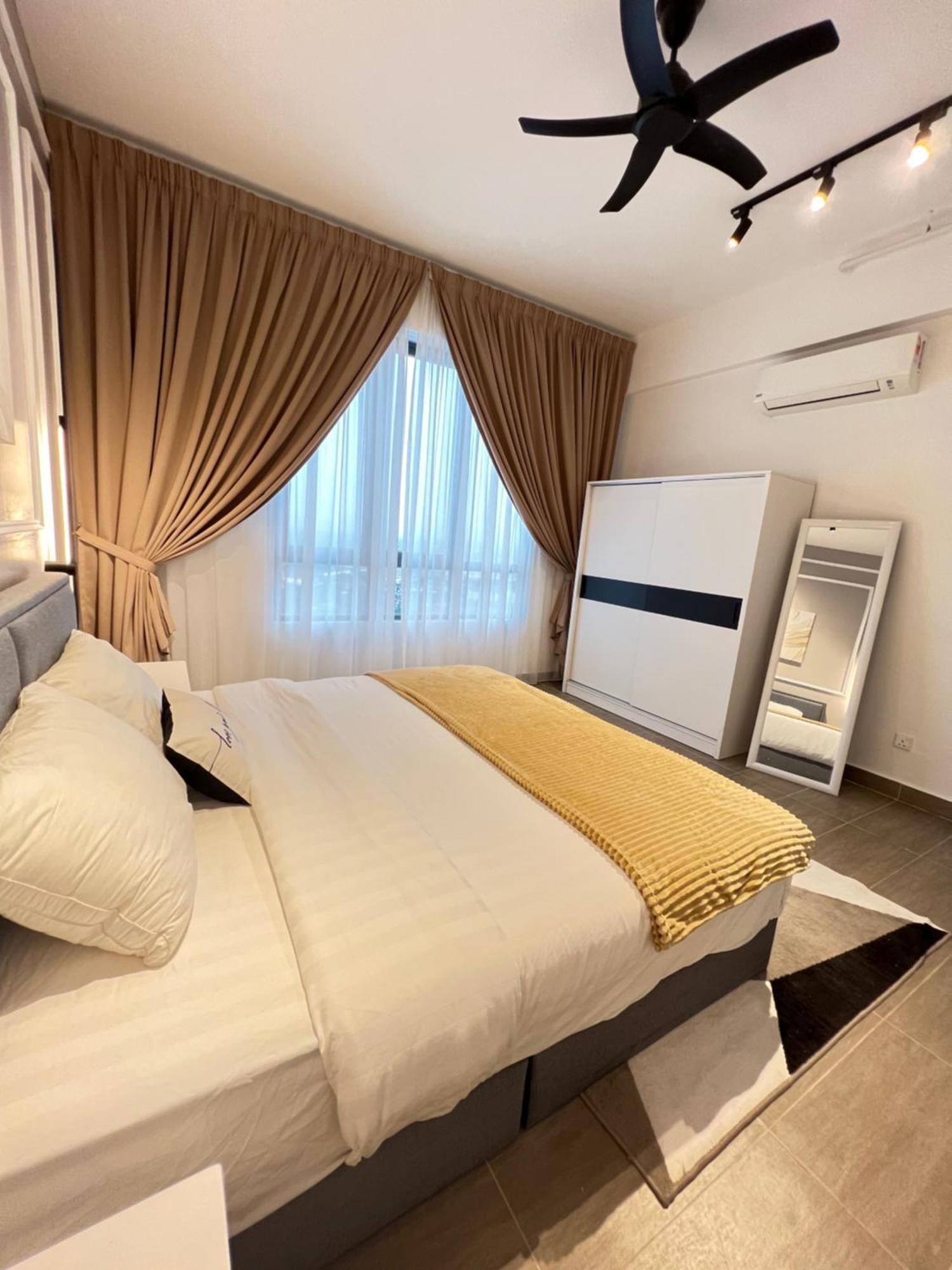 Rizz Residence Troika Kb Kota Bharu Eksteriør billede